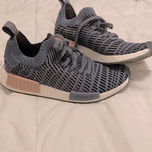 ADIDAS primeknit sneakers — RARE COLOR